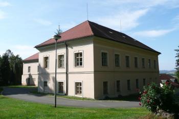 zámek Klečůvka od severovýchodu ( © Jan P. Štěpánek 09/2008)