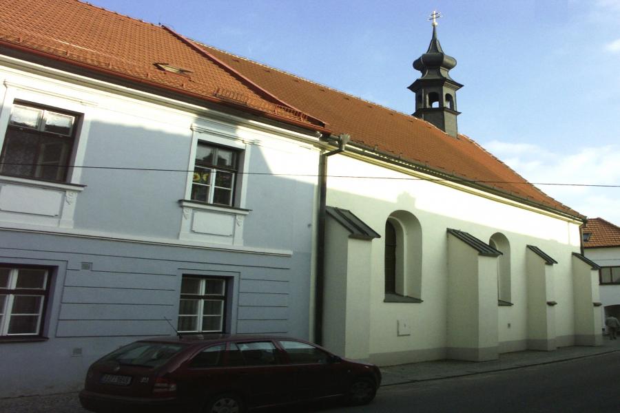 kostel Povýšení sv. Kříže s městským špitálem