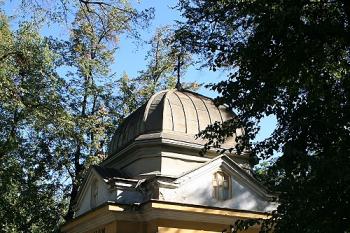 Centrální hřbitovní kaple (© Ivan Grisa, 09/2008)