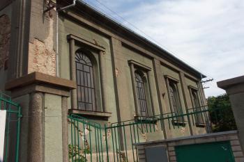 jižní - uliční - průčelí ( © Milan Caha 09/2008)