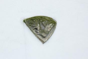  erb pánů na věži  lví tlapa, tj. Půty z Rýznberka a na Mšeném (© František Kinař, 04/2012)