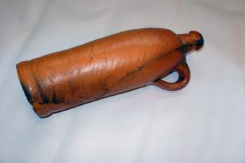 Historický materiál nalezený při rekonstrukci dřívější budovy areálu zámku Šenov (nyní Základní umělecká škola V. Wunsche) ( © Miroslav BITTER 08/2007)
