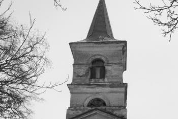 Kostel od západu ( © Ivan Grisa 02/2010)