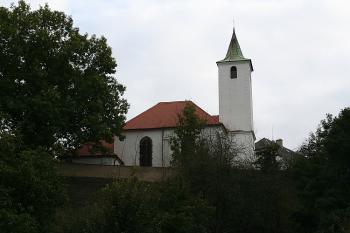 Kostel od severu (© Ivan Grisa, 09/2008)