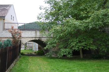 Renesanční most přes bývalý příkop (© Ivan Grisa, 09/2008)