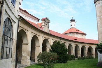 Severozápadní rameno ambitu (© Ivan Grisa, 09/2008)