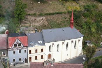 Kostel a špitál z hradu (© Ivan Grisa, 09/2008)