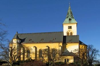 Kostel Nanebevzetí Panny Marie v Zásmukách (© Pavel Vítek 02/2014)