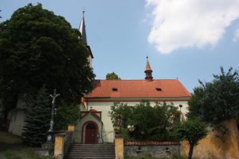 Kostel od jihu ( © Ivan Grisa 07/2010)