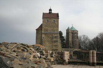 Kolmá věž (Seigerturm) od západu ( © Ivan Grisa 02/2007)