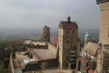Západní část hradu z Jánské věže ( © Ivan Grisa 02/2007)