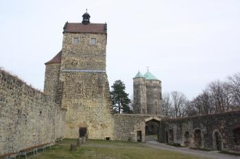 Kolmá věž od západu ( © Ivan Grisa 12/2009)