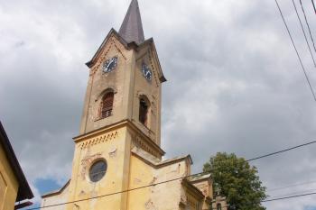 kostel od západu ( © Milan Caha 09/2008)