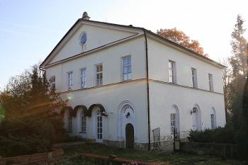 pohled od jihozápadu (© Stanislav Šůna 10/2008)