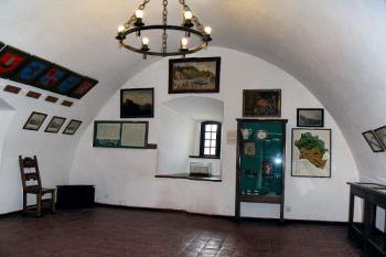 interiér patra starého paláce horního hradu ( © Pavel Zany Komárek 7.5. 2005)