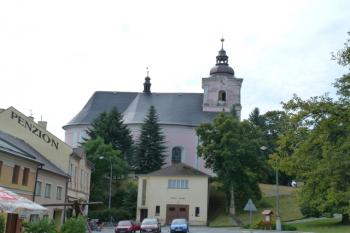 kostel Nanebevzetí Panny Marie (© František Kinař, 08/2014)