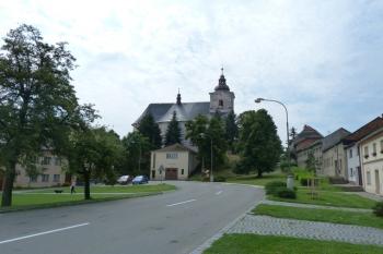 kostel Nanebevzetí Panny Marie (© František Kinař, 08/2014)