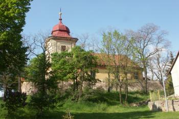 kostel od jihu ( © Milan Caha 05/2008)