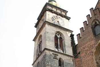 Bílá věž od jihozápadu (© Ivan Grisa, 10/2008)