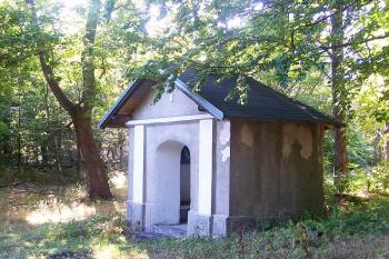 Pohled na kapli (© Vladimír Studecký, 9/2008)