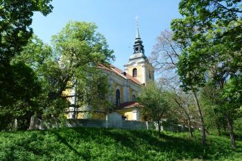 kostel Narození sv. Jana Křtitele (© František Kinař, 05/2012)