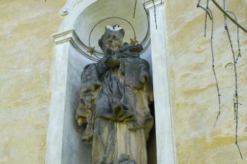 kostel Narození sv. Jana Křtitele (© František Kinař, 05/2012)