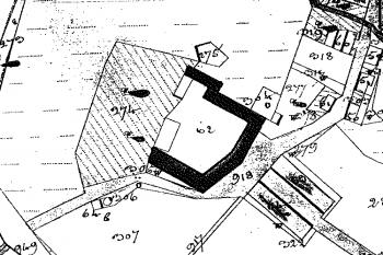 zvýrazněná budova zámku-dvora na mapě stabilního katastru ze 30. let 19. století ( © Jan P. Štěpánek 07/2005)