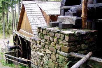 MLÝNSKÁ KOLA (© Martin Smital, 10/2008)