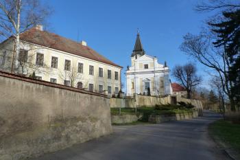 kostel Všech svatých (© František Kinař, 02/2015)