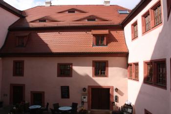 Západní křídlo zadního nádvoří ( © Ivan Grisa 04/2010)