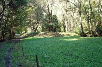 Hráz rybníka ( © iV 30.9.2007)