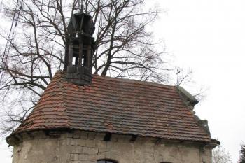 kaple od západu ( © Milan Caha 10/2007)