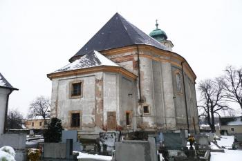 presbyteriální strana kostela ( © Jan P. Štěpánek 03/2008)