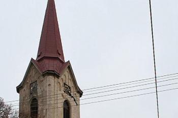 Kostel od jihozápadu (© Ivan Grisa, 10/2008)