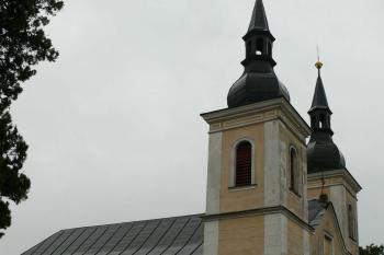 Kostel od severozápadu (© Jiří Cukr, 08/2014)