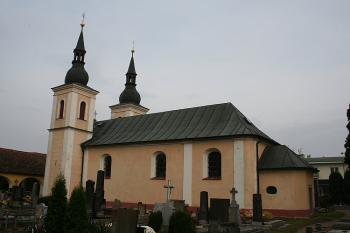 Kostel od jihovýchodu (© Ivan Grisa, 10/2008)