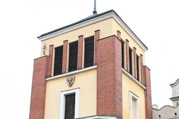 Pohled od jihozápadu (© Ivan Grisa, 10/2008)