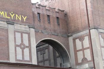  (© Rodochrozit        , 06/2011)