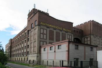  (© Rodochrozit        , 06/2011)