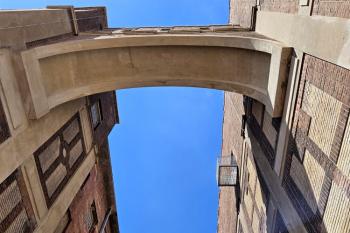 spojovací krček mezi mlýny a silem (© Jan P. Štěpánek  05/2024)