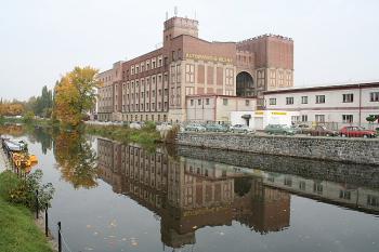 Pohled přes Chrudimku (od jihovýchodu) (© Ivan Grisa, 10/2008)