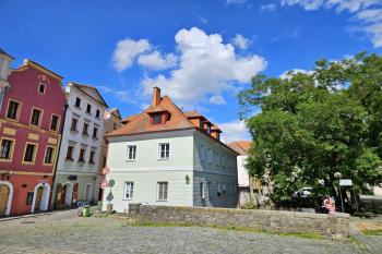 zástavba Wernerova nábřeží (© Jan P. Štěpánek  05/2024)
