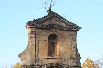 Ruina kaple svatého Kříže (© Ivan Grisa, 10/2008)
