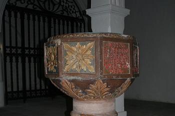 Křtitelnice, dnes v kostele v Benešově nad Ploučnicí (© Ivan Grisa, 10/2008)