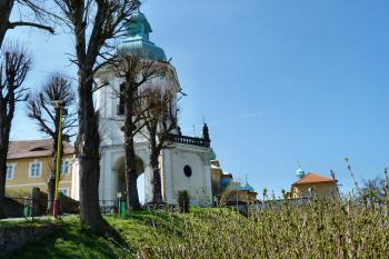 Horní Police - poutní areál a kostel Navštívení Panny Marie. (© František Kinař, 04/2015)
