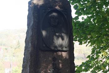 Pomník arciděkana Wenzela Hockeho (8. 1. 1732 – 1. 3. 1808), zvaného Hockewanzl (© Ivan Grisa, 10/2008)