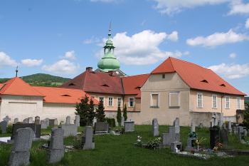 Děkanství od jihozápadu ( © Ivan Grisa 05/2009)