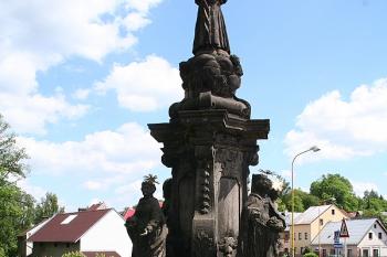 Sousoší od západu ( © Ivan Grisa 05/2009)