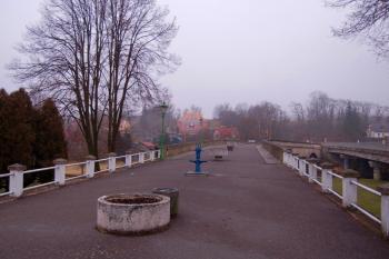 Most dnes slouží jako pěší korso. (© Rodochrozit        , 01/2014)