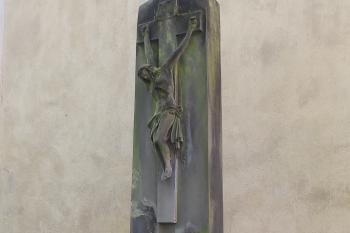 Pomník padlým v I. světové válce na boku kostela (© Johannes Cladis, 09/2014)